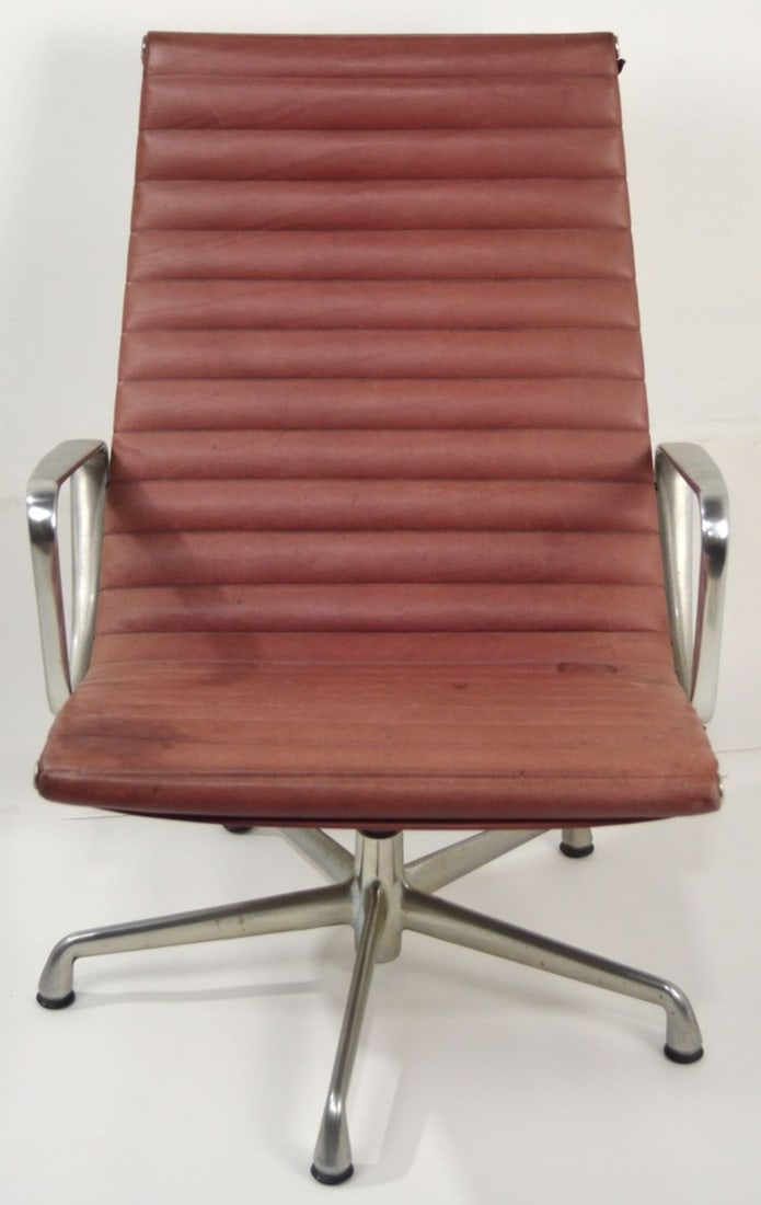 HERMAN MILLER EAMES ALUMINUM GROUP LOUNGE CHAIR (1 of 8)