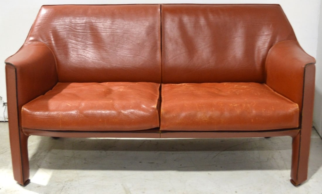 MARIO BELLINI FOR CASSINA CAB 415 LEATHER SOFA (1 of 8)