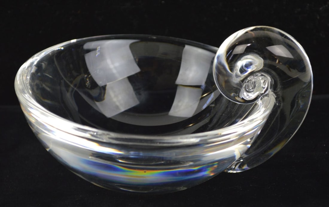 STEUBEN ART GLASS SERVING BOWL (1 of 4)