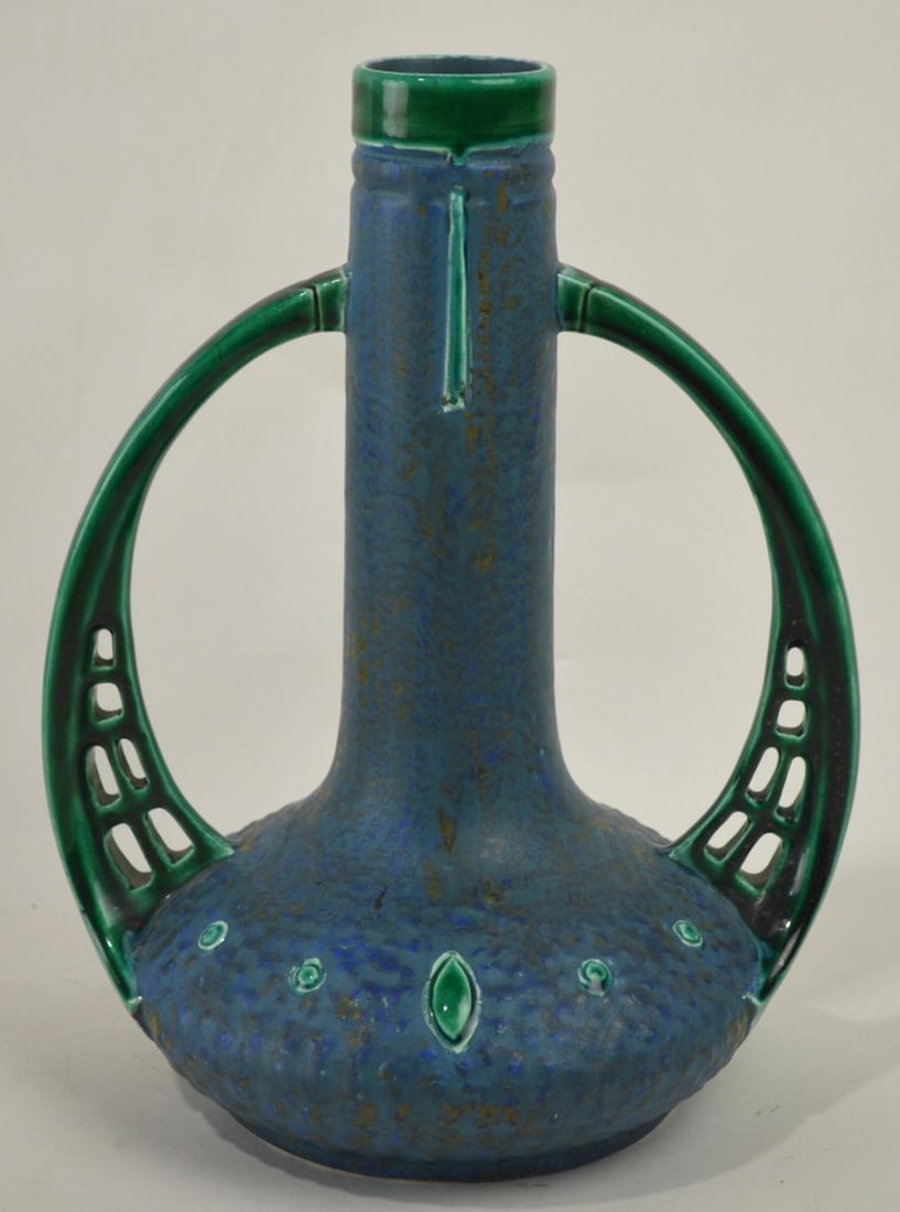 JUGENDSTIL FINE POTTERY VASE C 1905 (1 of 6)