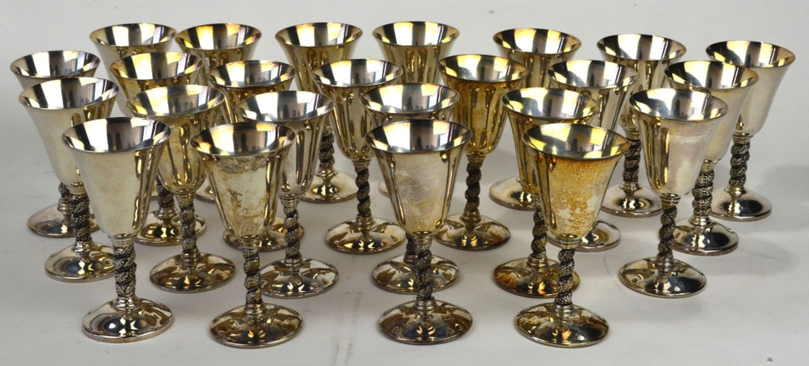 24 PC ROMA SL SILVER PLATE WINE GOBLETS: A set of 24 Roma SL (Spain) silver plate goblets. Measures: 5 1/2" x 2 1/2" x 2 1/2"