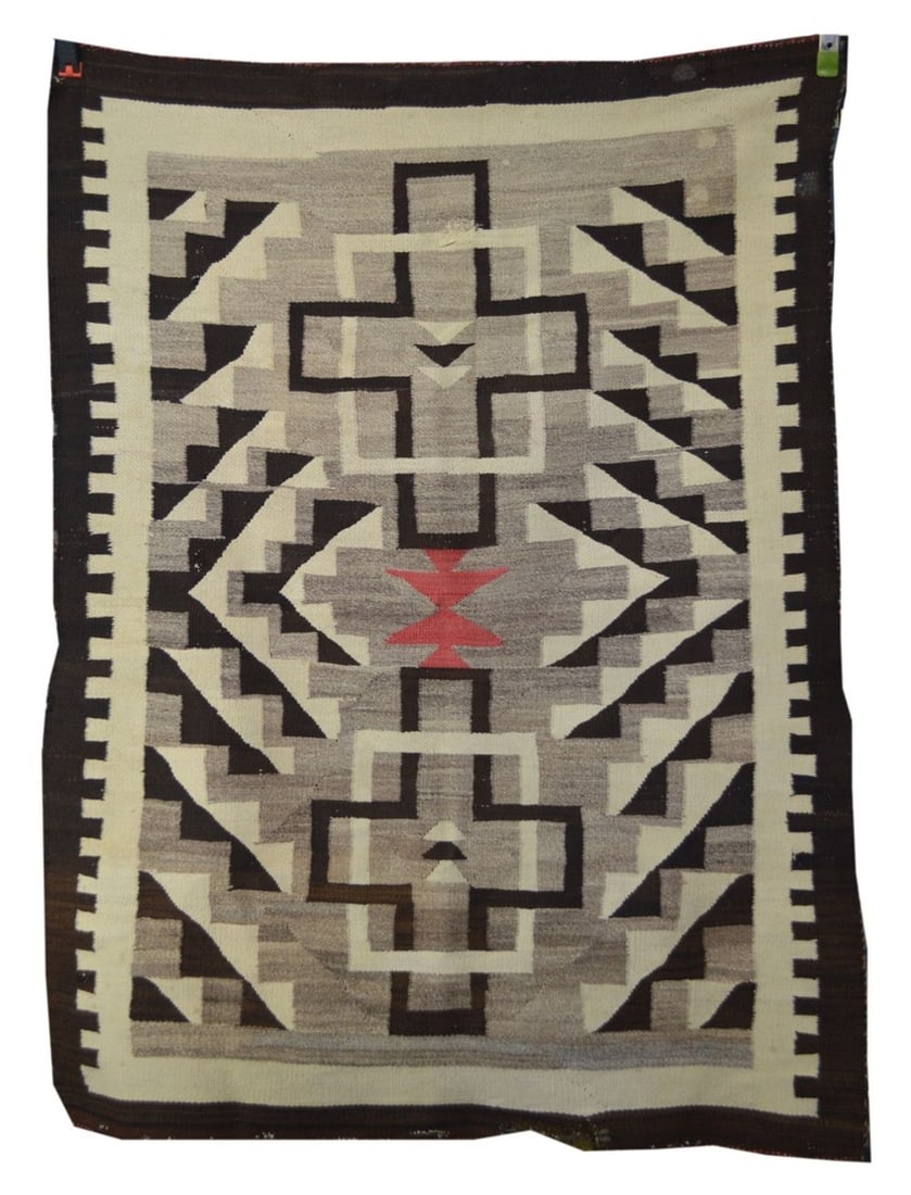 ANTIQUE NAVAJO RUG / BLANKET (1 of 5)