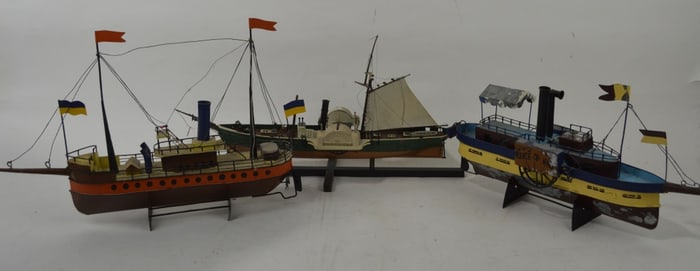 3 MODEL PADDLEWHEEL STEAMER BOAT GROUPING