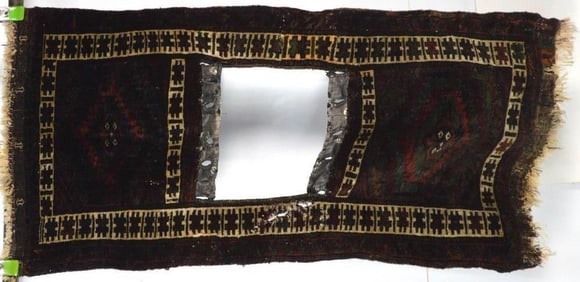FINE ANTIQUE BALUCH SADDLEBAG