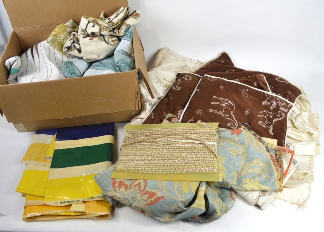 MID CENTURY FABRIC REMNANTS MARIMEKKO ETC. (1 of 8)
