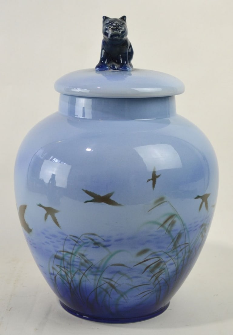 LUCKNOW SYLVAC PORCELAIN GINGER JAR W LID SIGNED: A finely painted and glazed Lucknow Sylvac. Incised Lucknow made in England and marked Sylvac with an apparent artist's signature. Measures: 15" x W 9" x D 9"