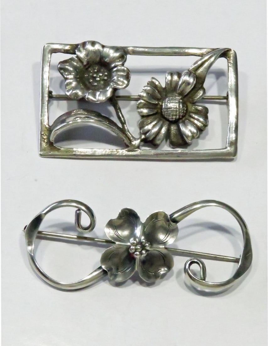 LOT 2 STERLING SILVER VINTAGE DECO BROOCHES / PINS (1 of 6)