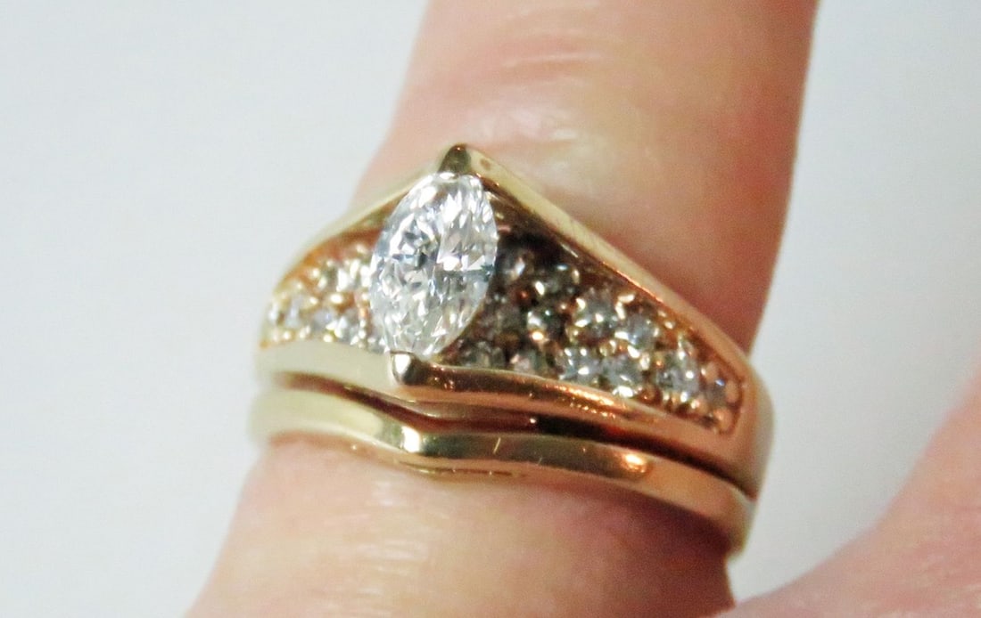 14K GOLD DIAMOND ENGAGEMENT RING & BAND (1 of 13)