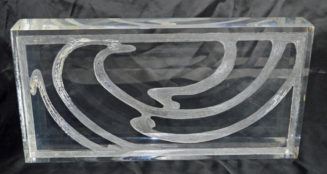 MODERN LUCITE SCULPTURE SIGNED: Block shaped, modern, original lucite sculpture. Sculpture was executed by J.R. Eason (20th/21st C. Montana) for Van Teal and signed accordingly. Measures: 14" X 7" X 2"