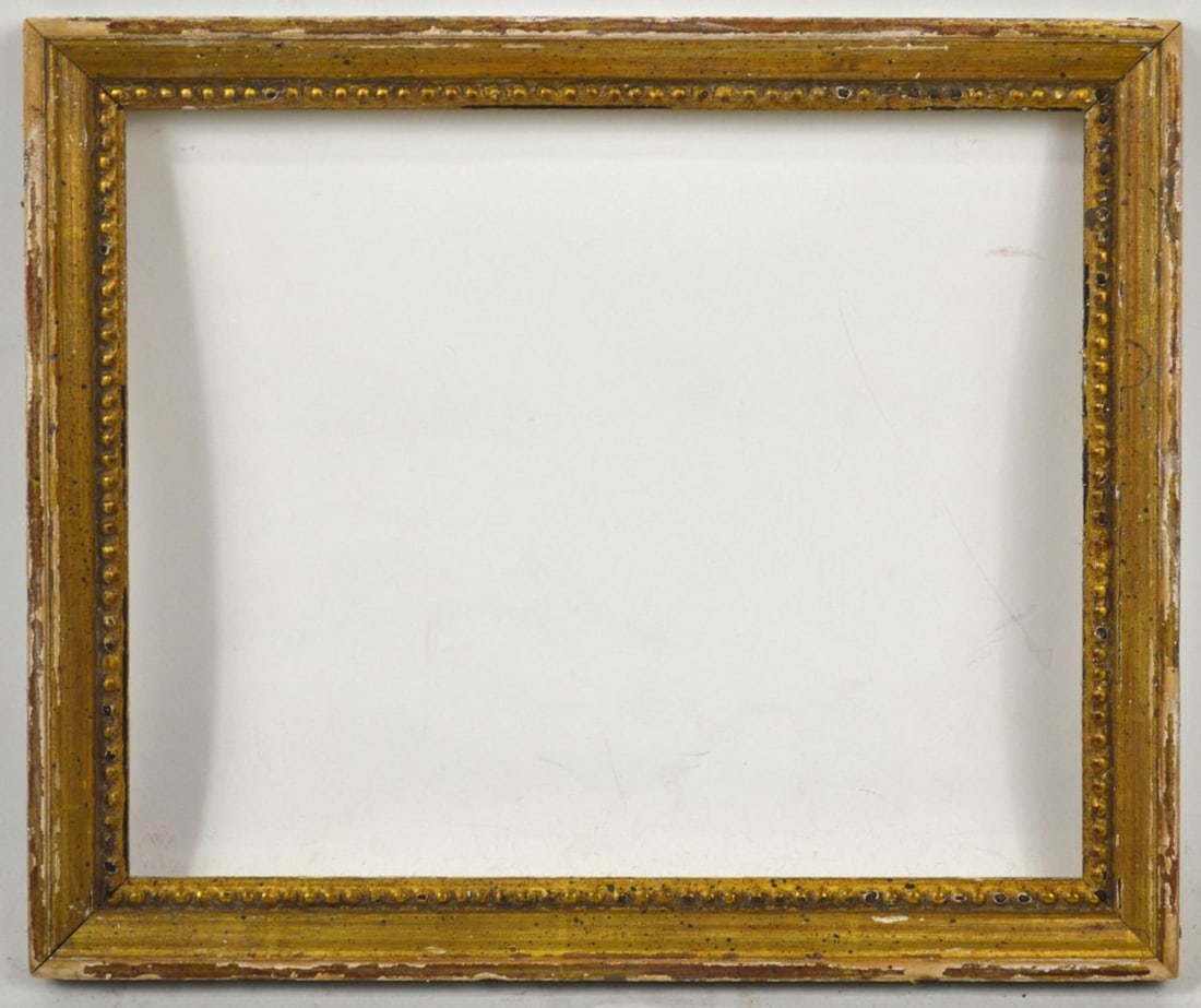 FRENCH BEADED EDGE CARVED GILT WOOD FRAME: A very good carved and gilt French beaded edge frame from Heydenryk. Measures: 10 3/4" x 12 5/8" Rabbet: 9 1/4" x 11 1/8"