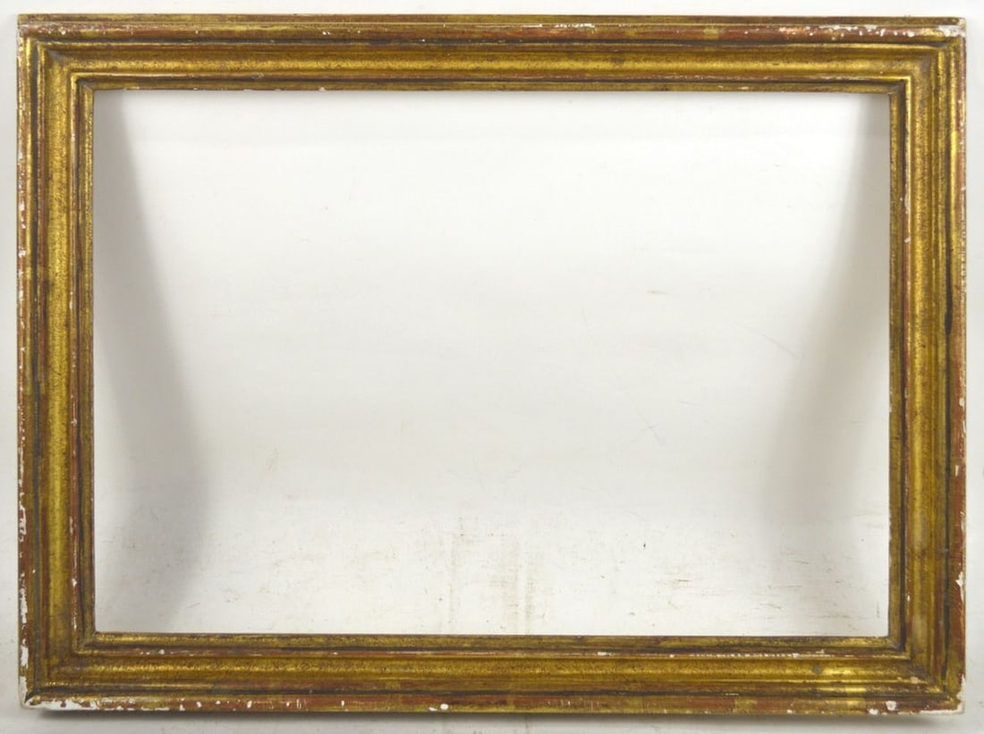 ITALIAN GILTWOOD CARVED FRAME: An Italian carved / shaped giltwood frame by Heydenryk. Measures: 18 1/4" x 24" Rabbet: 14 7/8" x 20 5/8"