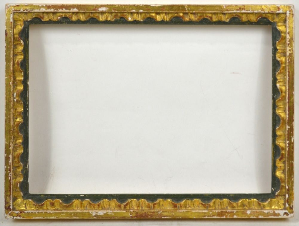 RIPPLE CARVED SULLY GILT & MONOCHROME FRAME 10x14 (1 of 5)