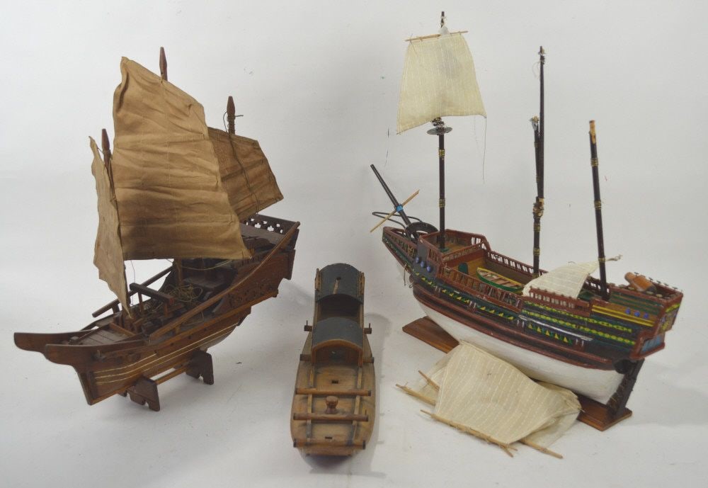 3 VINTAGE MODEL SAIL BOATS INC CHINESE JUNK (1 of 4)