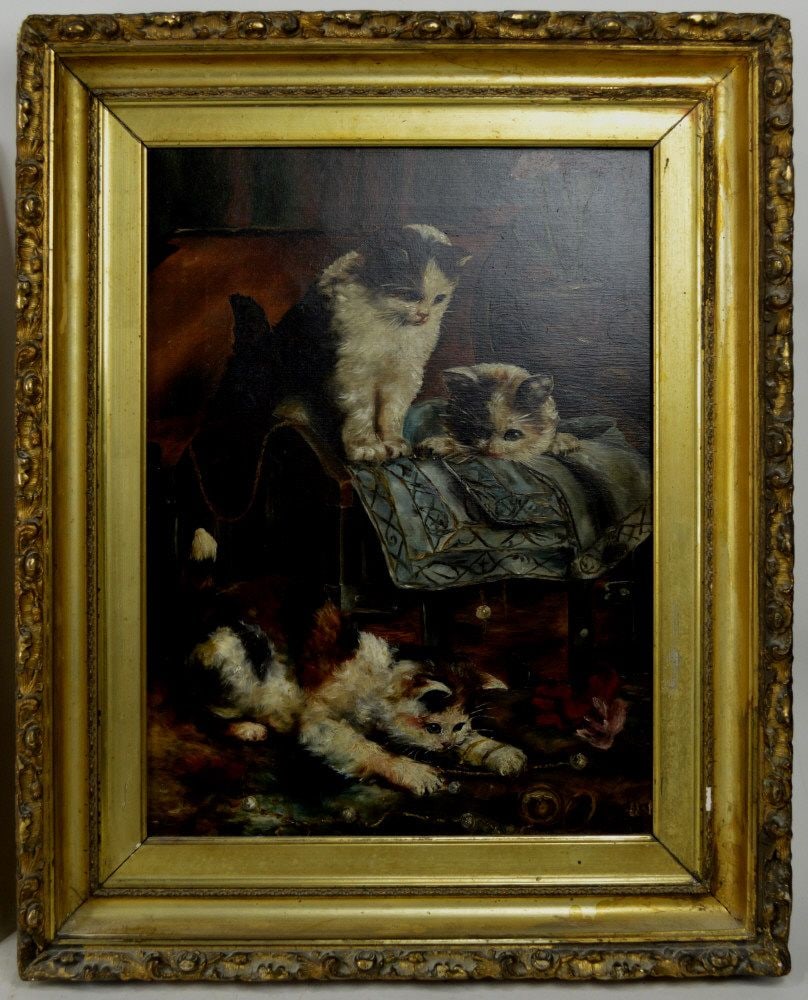 ANTIQUE CATS AT PLAY PAINTING SIGNED IN GILT FRAME (1 of 7)