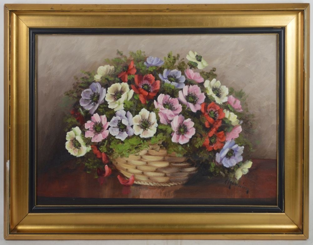 VINTAGE STILL LIFE PAINTING SIGNED GILT COVE FRAME: A vintage still life floral painting in a vintage gilt cove frame. The work is oil/canvas and is signed. Measures: 23 1/2" x 31 3/8" Rabbet: 18 1/4" x 26"