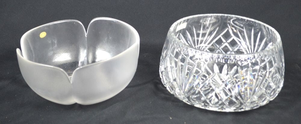 ROSENTHAL ART GLASS BOWL CUT CRYSTAL BOWL: 2 glass bowls. The first a Rosenthal art glass bowl (w label), the second a cut crystal bowl. Measures: Largest 5" x 9" x 9"