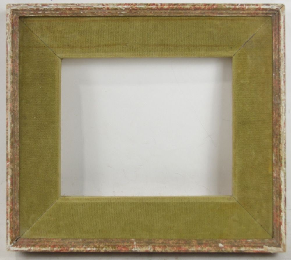HEYDENRYK FAUX FINISH W VELVET LINER FRAME: A Heydenryk faux painted finished frame with a velvet liner. Measures: 13 7/8" x 12 1/8" Rabbet: 9" x 7"