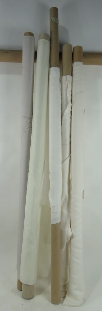 LOT OF FINE SILK FABRICS: Lot of various colors and sizes of fine silk fabric Measures: W 54"-60"