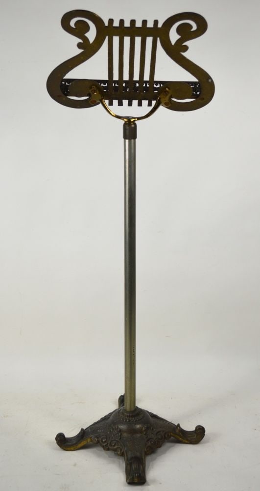 VINTAGE BRASS MUSIC STAND ADJUSTABLE (1 of 5)