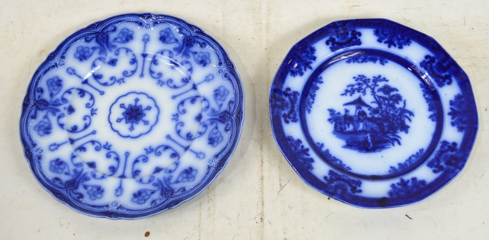 2 ANTIQUE FLOW BLUE PLATES NEW WHARF / DAVENPORT (1 of 7)