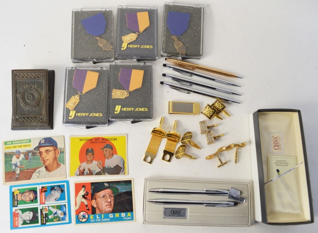GENTLEMAN'S LOT CUFFLINKS BASEBALL CARDS PENS ETC (1 of 10)
