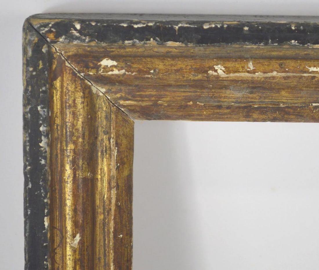 FINE GILT ITALIAN GOTHIC FRAME - 2