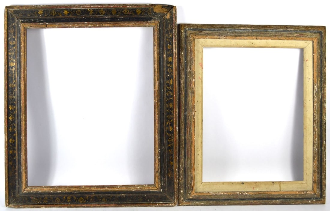 2 HEYDENRYK AMERICAN MODERNIST FRAMES: 2 American modernist frames in wormy chestnut. Measures: Largest 26" x 22" Rabbet: 21 1/8" x 17"