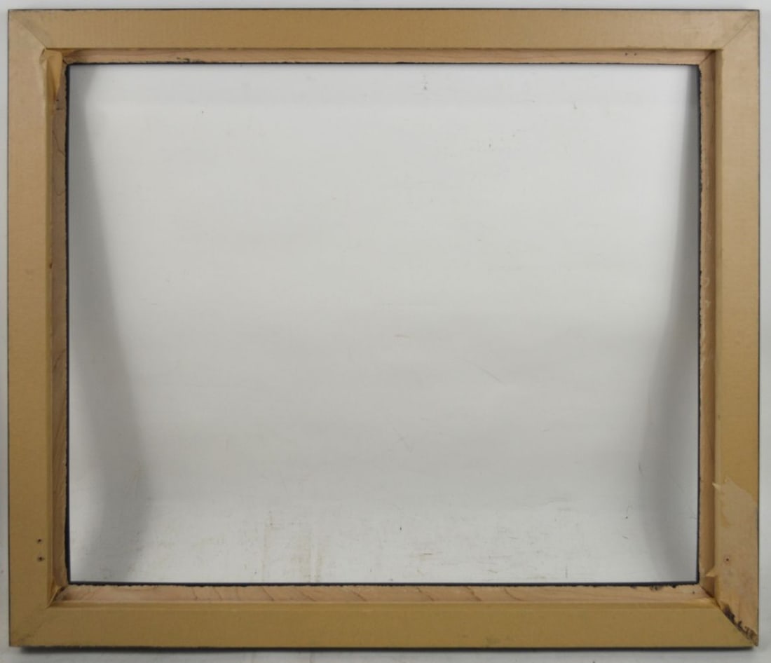 MODERN MINIMALIST FRAME - 4