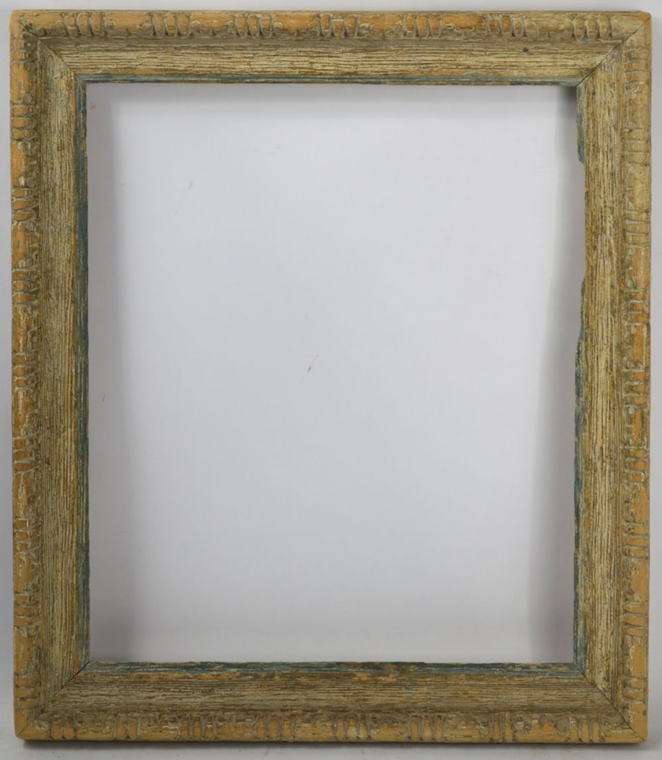 AMERICAN MODERNIST FRAME: An attractively carved American modernist frame with gesso scumbling and a charcoal scumbled inner edge. Measures: 20 3/4" x 18" Rabbet: 17 1/4" x 14 1/2"