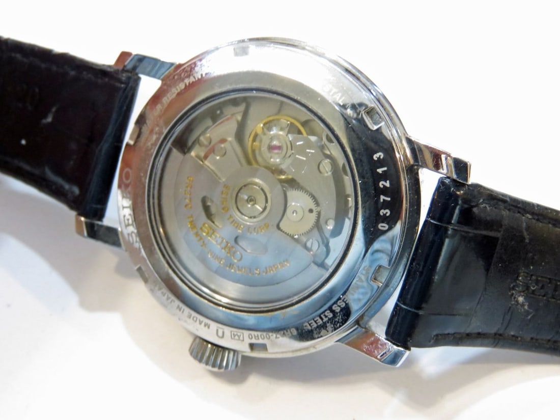 SEIKO ENAMEL DIAL AUTOMATIC POWER RESERVE WATCH - 15