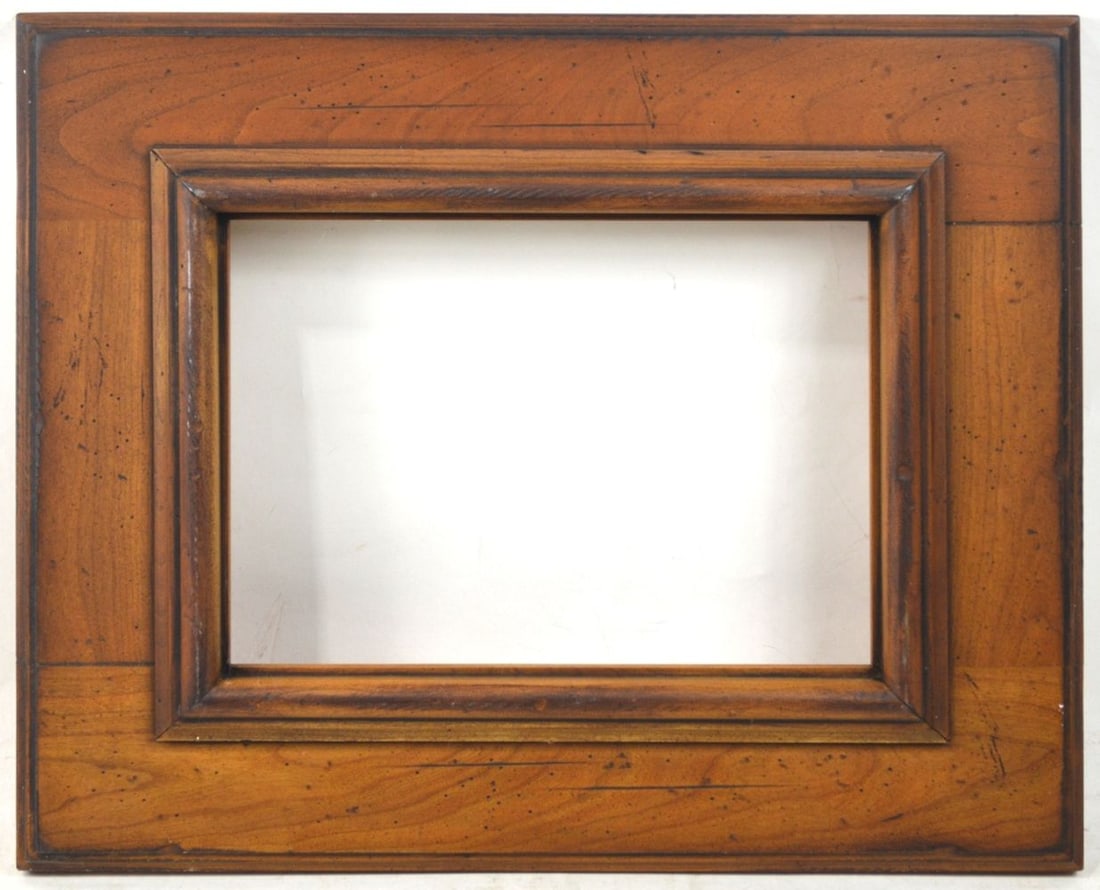 PLEIN AIR PAINTING FRAME: A simple modernist plein air frame in solid wood. Measures: 18" x 15" Rabbet: 11 1/4" x 8 1/4"