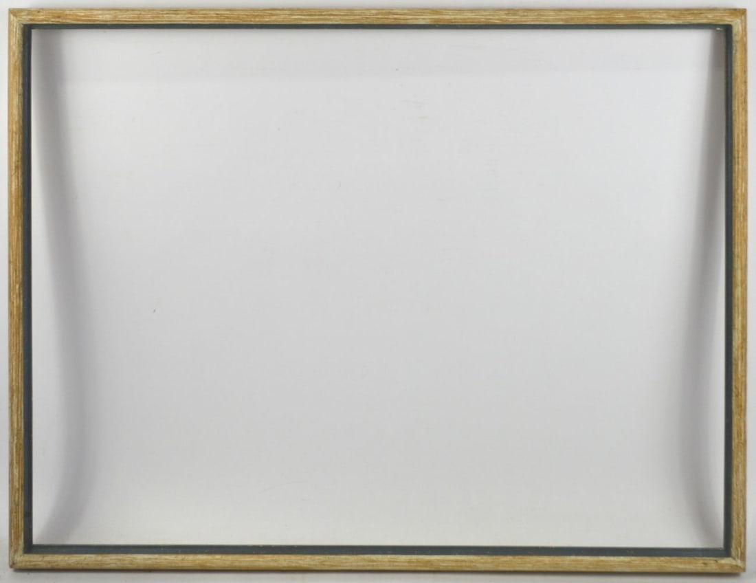 AMERICAN MODERNIST FRAME: A classic American modernist frame by Heydenryk. Scoop monochrome painted cove with gesso scumbling finish. Measures: 32 3/4" x 24 3/4" Rabbet: 31 1/2" x 23 1/2"