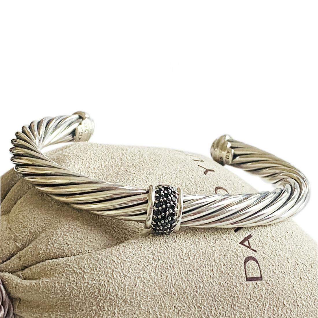 DAVID YURMAN CABLE PAVE BLACK DIAMOND CENTER STATION: DAVID YURMAN CABLE CLASSIC CENTER STATION BRACELET WITH PAVE BLACK DIAMONDS , 7mm-BRAND: DAVID YURMAN-COLLECTION: CABLE CLASSICS-STONES: BLACK DIAMONDS 0.18 TCW-METAL : STERLING SILVER 925-WIDTH : 7mm