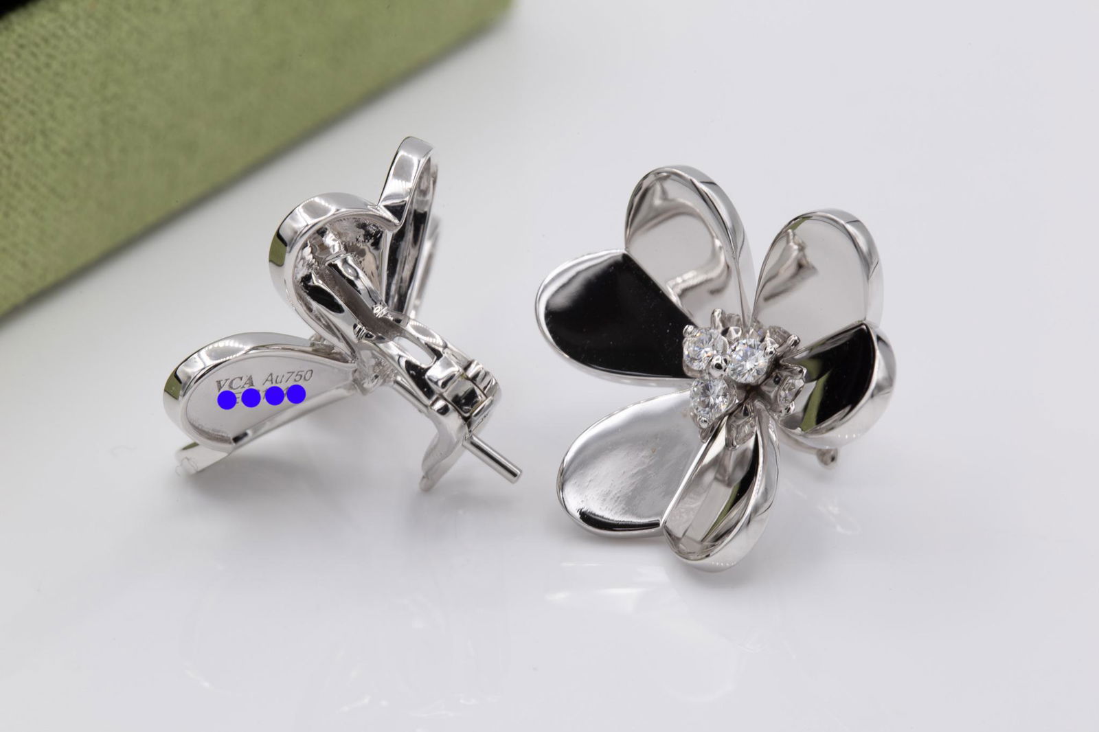 VAN CLEEF & ARPELS 18K WHITE GOLD FRIVOLE EARRINGS (1 of 3)