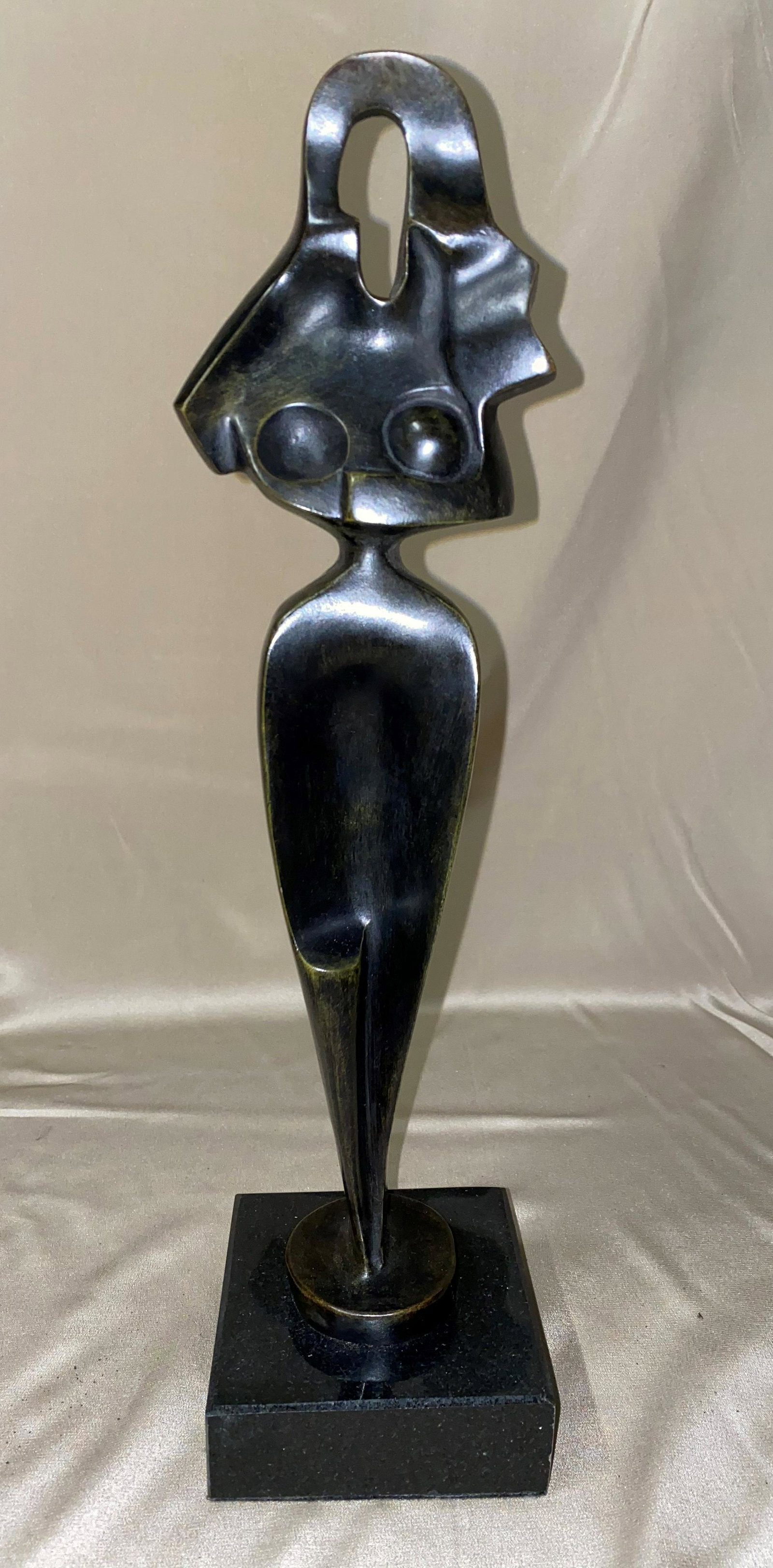 Bronze Sculpture A. Archipenko cubist lady: Ukrainian --American Bronze Sculpture A. Archipenko cubist lady Aleksandr Archipenko ( 1887 -- 1964) Ukrainian -- american bronze sculptureSigned and Dated Size 13” Base1-1/4 x 3-3/4 x 3-3/4” afte