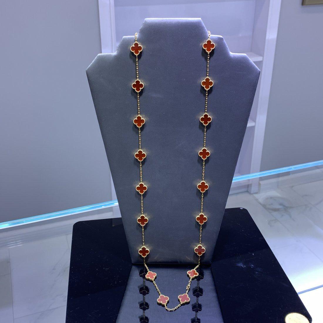 Van Cleef & Arpels Vintage Alhambra Carnelian 20 Motif (1 of 5)