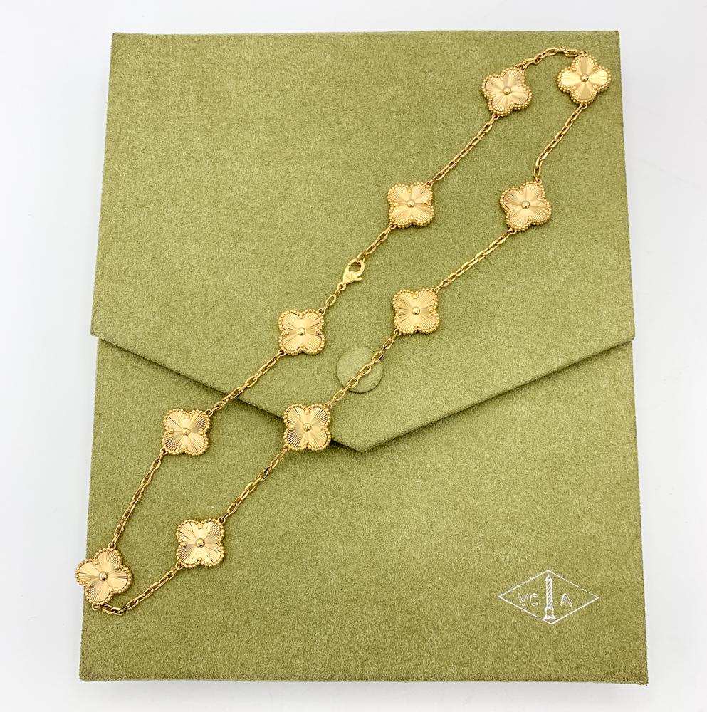 Van Cleef & Arpels Vintage Alhambra necklace 18K Yellow (1 of 6)