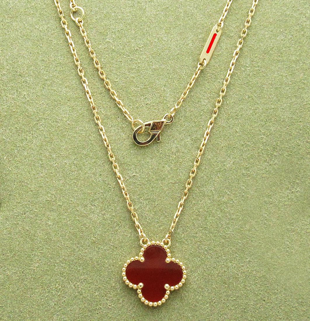 Van Cleef & Arpels Magic Alhambra Carnelian  Necklace (1 of 2)