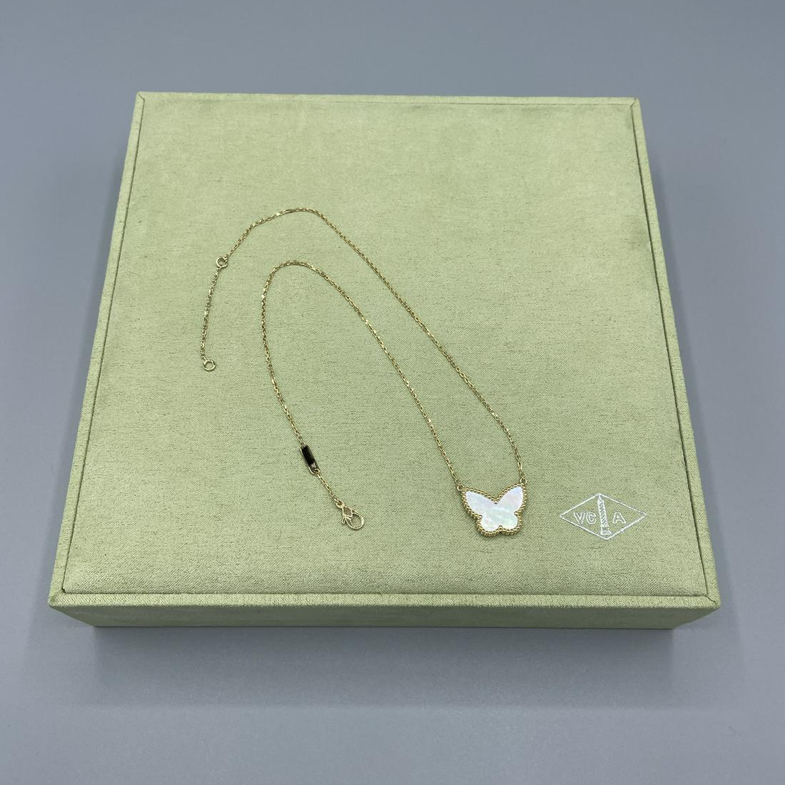 Van Cleef & Arpels Butterfly Pendant Necklace (1 of 4)