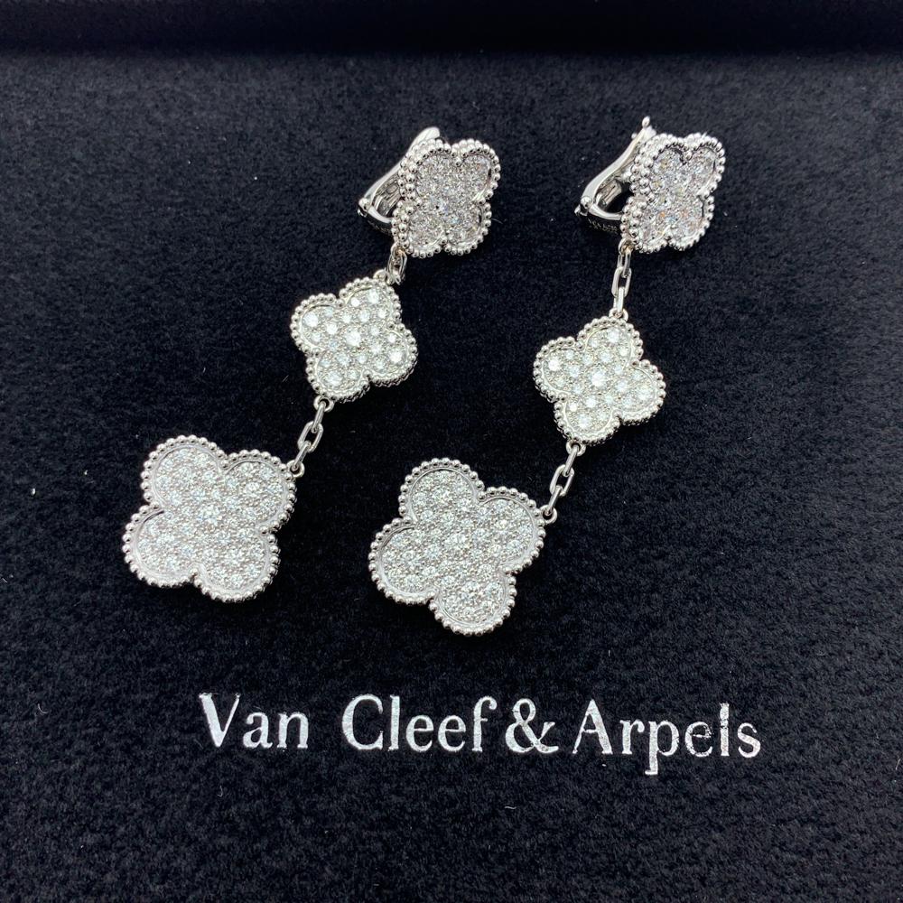 Van Cleef & Arpels Magic Alhambra 18K White gold 4.26ct (1 of 5)