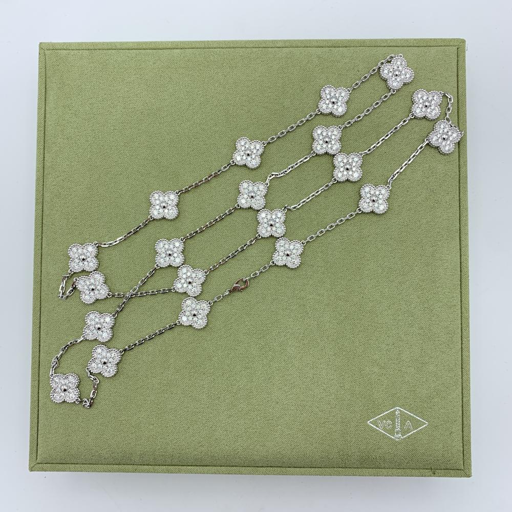 Van Cleef & Arpels Vintage Alhambra 18K White gold (1 of 4)