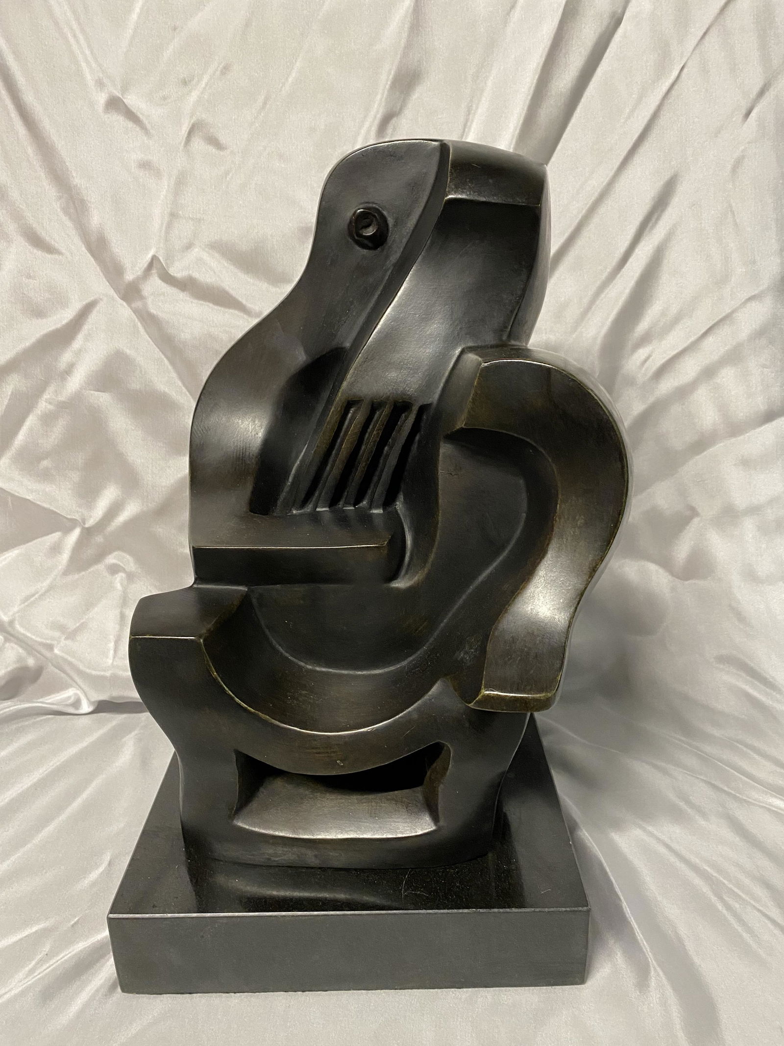 LARGE LITHUANIAN BRONZE SCULPTURE JACQUES LIPCHITZ: JACQUES LIPCHITZ ( 1891--1973) LARGE LITHUANIAN ABSTRACT BRONZE SCULPTURE GUITAR PLAYER SIGNED AND NUMBERED 3/9 SIZE 14 “ Base 2x9x9” after