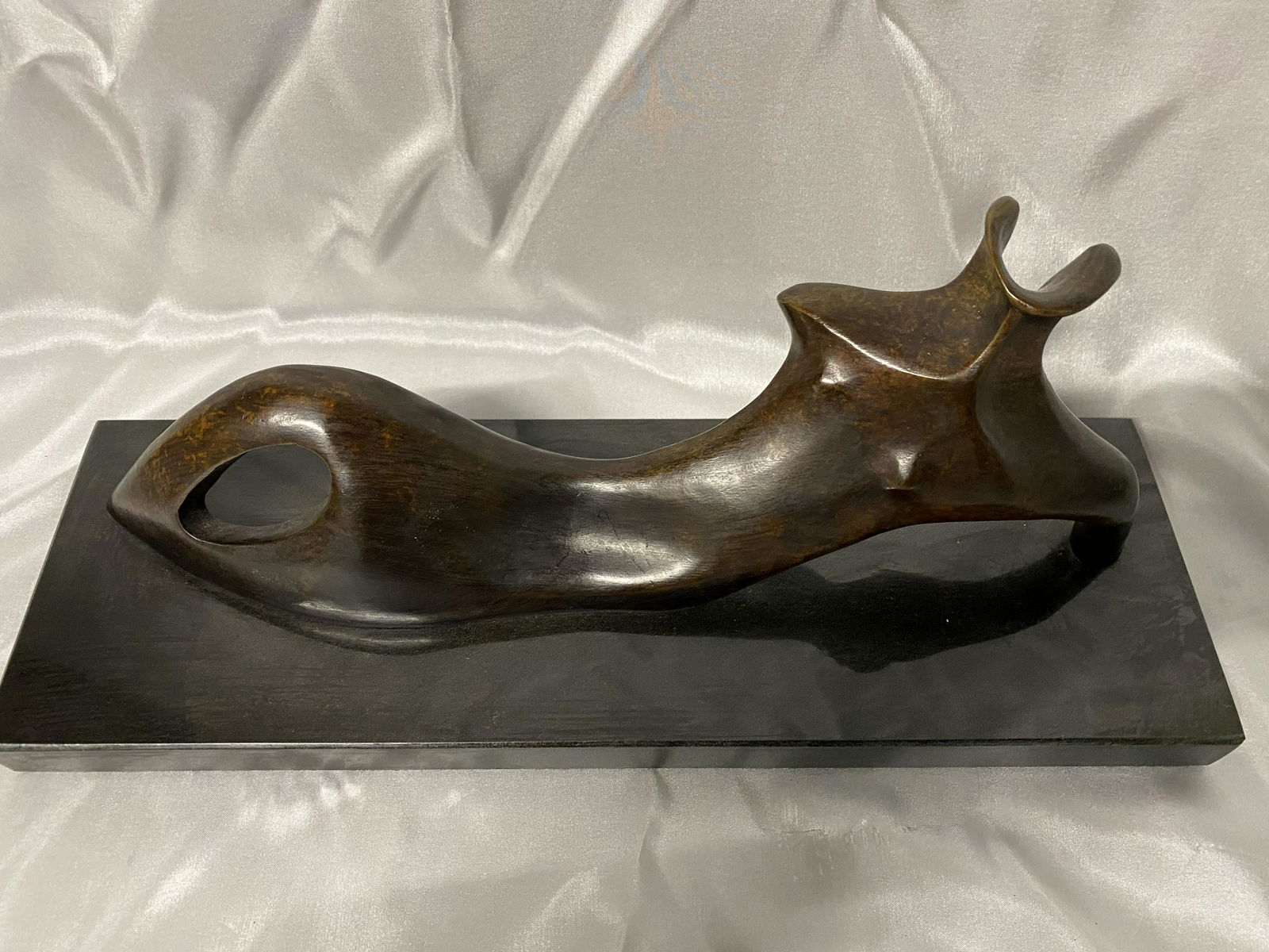 ENGLISH BRONZE SCULPTURE HENRY MOORE (1 of 4)