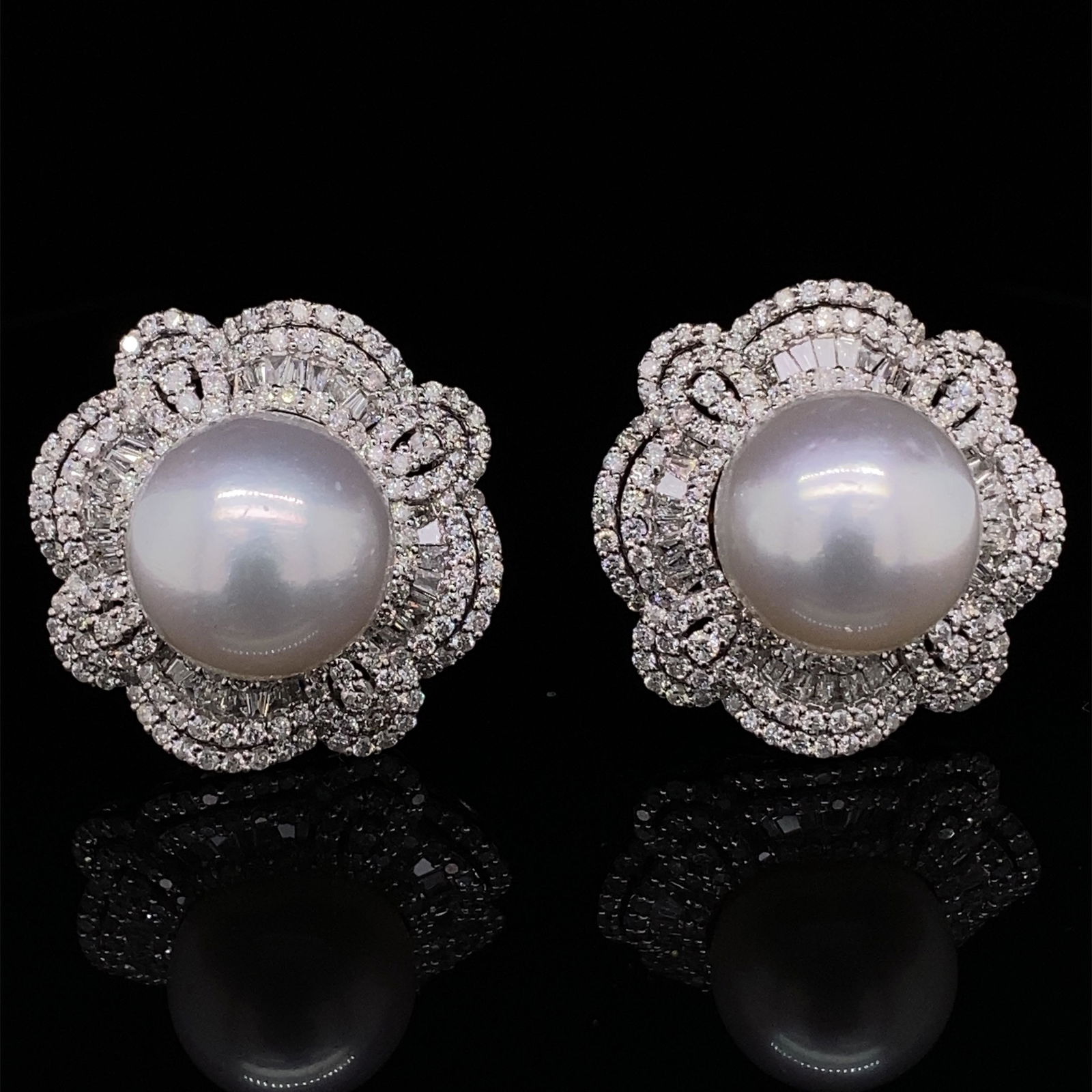 18k Diamond South Sea Pearl Earrings (1 of 2)