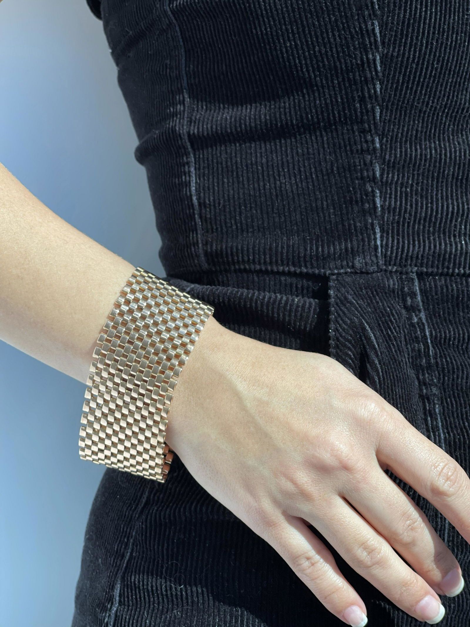 Retro 18k Thick Bracelet (1 of 2)