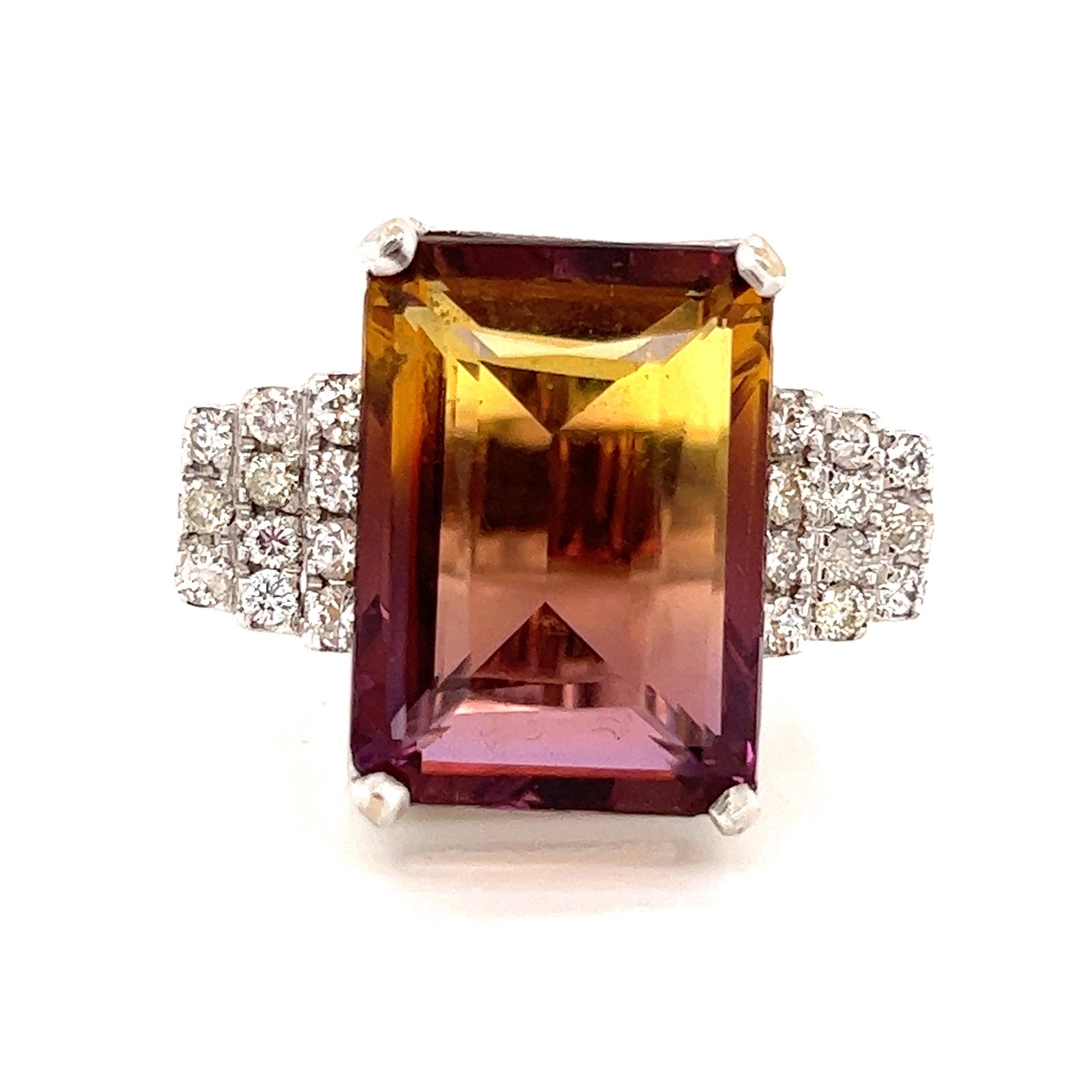 18k Turmaline Diamond Ring : 18k Yellow Gold Weight 14.62gr Measurement 0.75”x1” Turmaline Diamond Ring 7.5