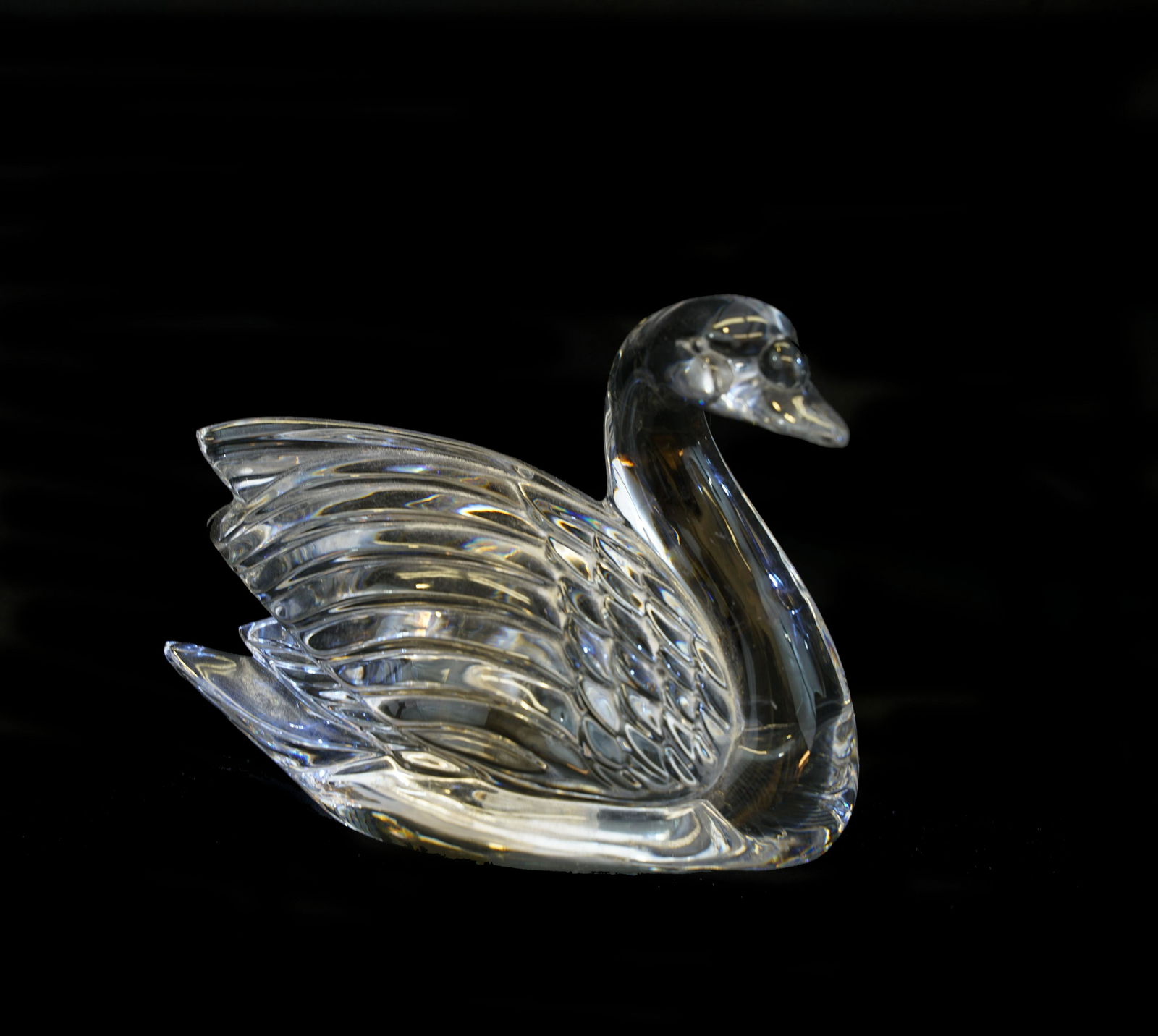 Crystal Made in Ireland Swan (1 of 4)