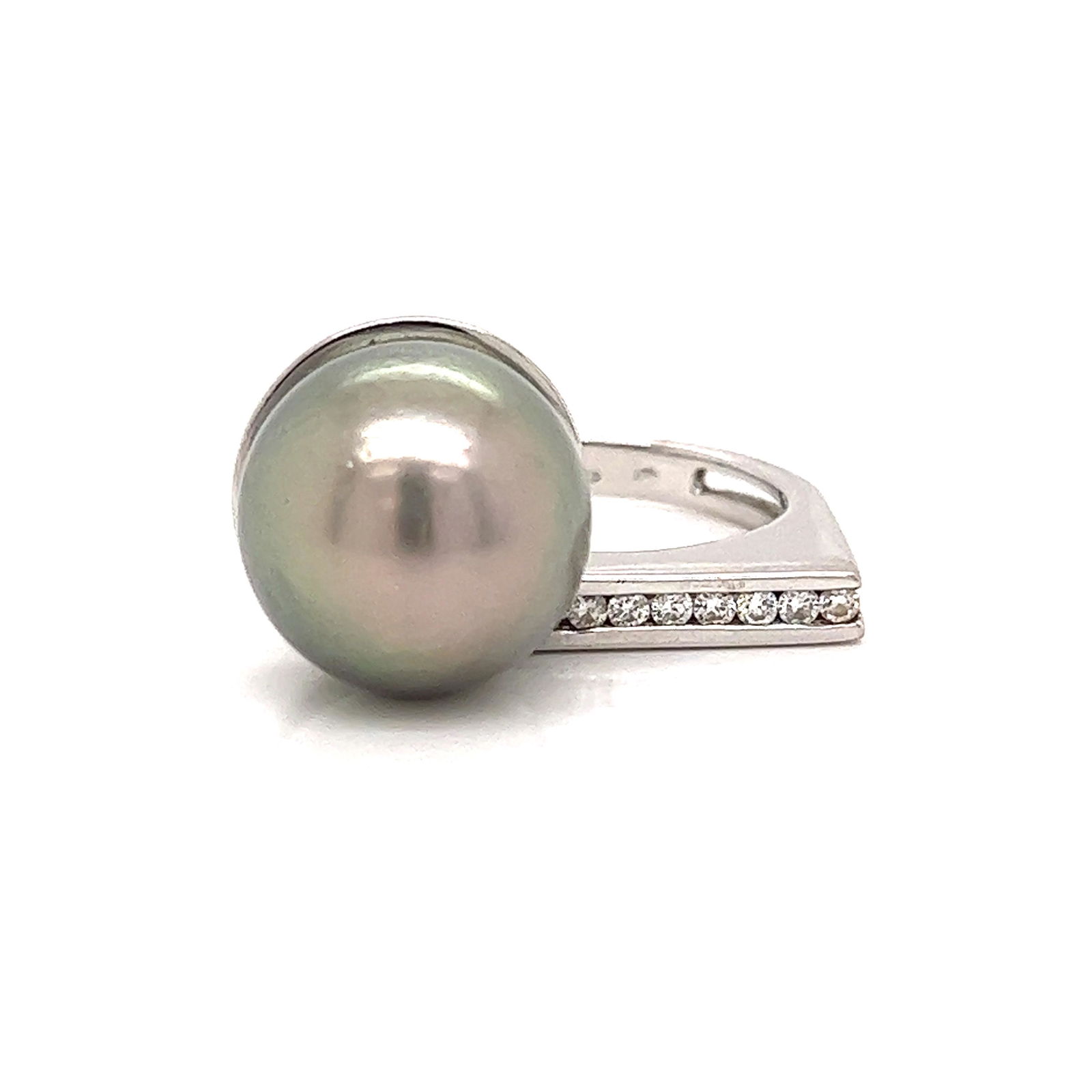 18k Diamond Black Tahitian Pearl Ring (1 of 3)