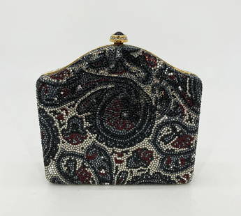 Judith Leiber Vintage Gray Paisley Minaudiere: Judith Leiber Vintage Gray Paisley Minaudiere in excellent condition. Gray black silver and maroon swarovski crystal exterior in a beautiful paisley floral print trimmed with gold hardware. Top button