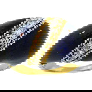 Vintage Van Cleef & Arpels Ring Lapis Lazuli 18k Gold Estate Jewelry: Elegant and chic cocktail ring created by Van Cleef & Arpels in France in 1970s. Made of 18 karat yellow gold and lapis lazuli and accented with round brilliant cut diamonds (F color, VVS2 clarity, to